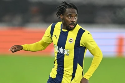 "Beşiktaş" Brayt Osayi-Samuel ilə danışıqlara başlayıb