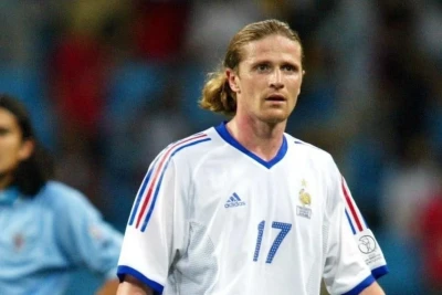 Dünya çempionu Emmanuel Petinin medalları itirilib