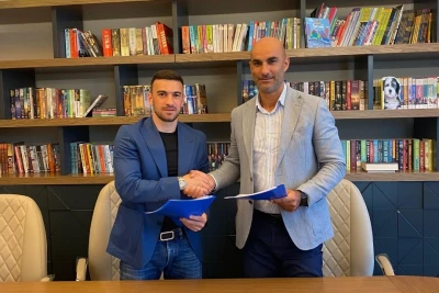 Qara Qarayevin həyat yolu haqqında kitab yazılır