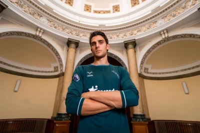 Hall Siti klubu qapıçı Konstantinos Tsolakisi transfer edib