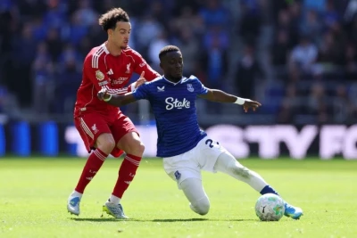 Premyer Liqada "Mançester Siti" "Arsenal"ı məğlub etdi, "Liverpul" isə "Everton" üzərində qələbə qazandı