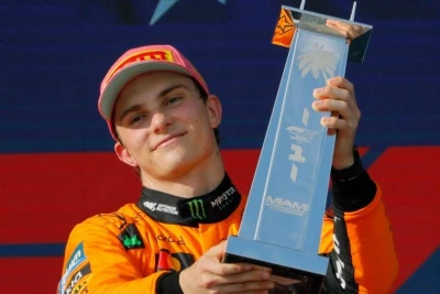 Oskar Piastri, 1998-ci ildən sonra ardıcıl olaraq üç Qran-pri qazanan ilk "McLaren" pilotudur