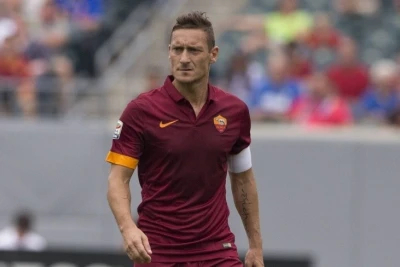 Fabreqasdan Totti xəbərlərinə şərh
