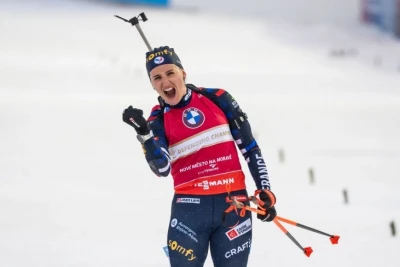 Julia Simon Qayıtdı və Dünya Kubokunda Qələbə Qazandı