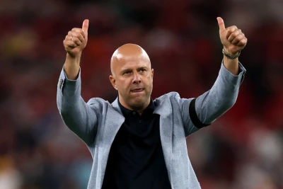 "Liverpul" rəhbərliyi Slotun gələcəyi üçün kubokları və Çempionlar Liqasını prioritet hesab edir