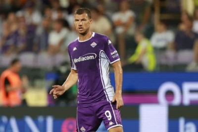 Edin Dzeko UEFA Konfrans Liqasının ən yaşlı qol müəllifi oldu