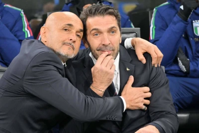 Buffon İtaliya A Seriyasının cari mövsümünü yüksək qiymətləndirib