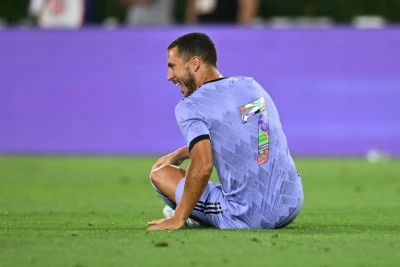 Eden Azar zədəsinin karyerasına təsirindən danışdı