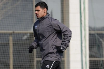 "Neftçi"dən ayrılan Aleks Fernandes "Navbahor"da