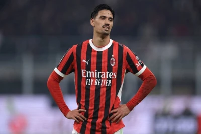 Ticani Reyncers "Milan"dan "Mançester Siti"yə transfer olunur