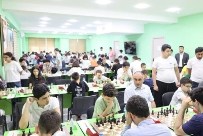 Əhməd Əhmədzadə "Vugar Gashimov Open"də liderliyə yüksəldi