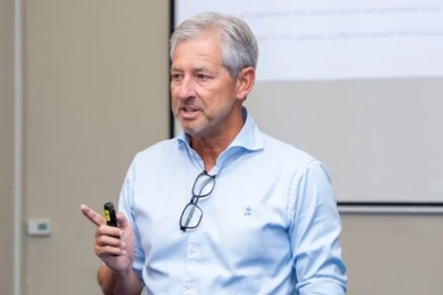 AFFA rəsmisi Frank De Bleker "Barselona" - "Nyukasl" oyununda hakim-inspektor təyin edilib