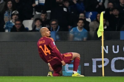 "Aston Villa"nın hücumçusu Donyell Malenə görə nəhəng klublar yarışır