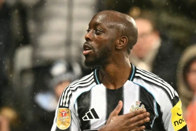 İngiltərə klubu 55 milyona aldığı futbolçunu satışa çıxarır