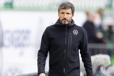 Mark van Bommel Belçika millisinin yeni baş məşqçisi təyin edilib