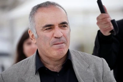 Harri Kasparov Cənubi Sudanda dövlət çevrilişinə cəhddə ittihamları rədd edir