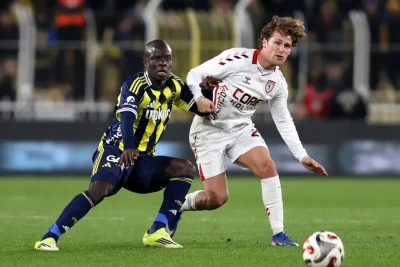 Суперлига: Драматическая победа «Фенербахче» в Кадыкее и другие матчи