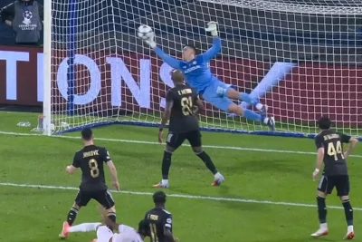 Mateuş Koxalski UEFA Çempionlar Liqasında ən yaxşı qurtarışlara imza atdı