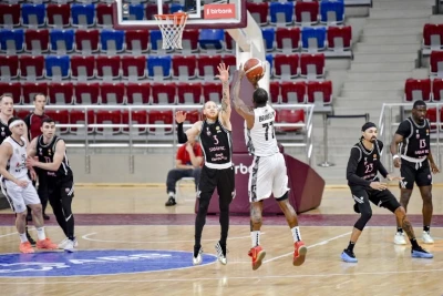 Azərbaycan Basketbol Liqasının final seriyasının ikinci oyununda "Sabah" "Neftçi" üzərində qələbə qazanıb