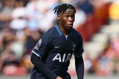 Silahla hədələnən futbolçu "Tottenhem"in oyunçusu Destini Udoci imiş