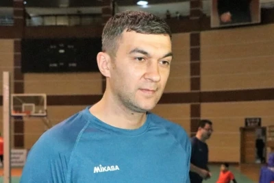Azərbaycan yığmasının baş məşqçisi: "Rəqiblərimiz içərisində təcrübəli komandalar mövcuddur"
