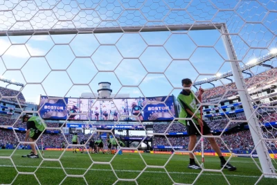 DÇ-2026 matçında qəribə hadisə: Stadiondakı suvarma sisteminin nasazlığı cərimə meydançasında gölməçə yaranmasına səbəb olub