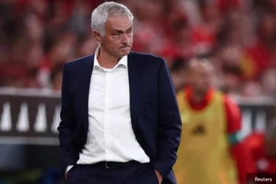Mourinyonun hakimlər haqqında sərt fikirləri qalmaqala səbəb oldu