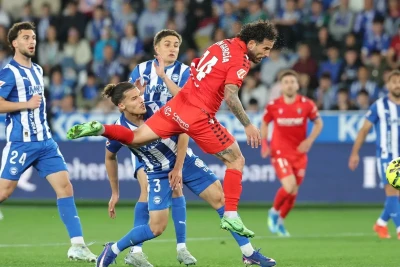 La Liqa: "Alaves" son dəqiqə qolu ilə heç-heçəyə nail oldu, "Valensiya" məğlub oldu