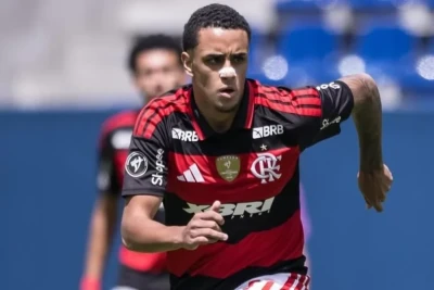 Şaxtyor" "Flamenqo"nun gənc hücumçusu Rayan Robertonun transferində "Çelsi" və "Nyukasl"ı məğlub edib