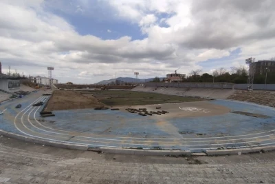Xankəndi stadionunda təmir-bərpa işləri sürətlənib
