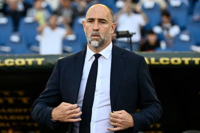 "Tottenhem" Tudor qarşısında ilk onluğa girmək hədəfi qoyub