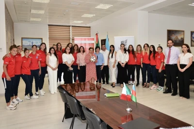 Meksika səfiri qadın futbolçularımızla görüşüb: gələcək əməkdaşlıq müzakirə olunub