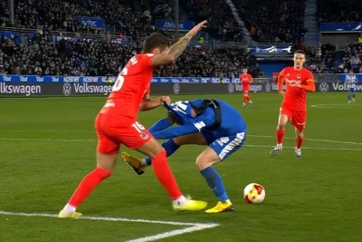 Futbolda son 100 ilin ən qəribə penaltisi - VİDEO