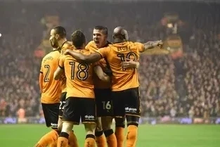 "Vulverhempton" İngiltərə Premyer Liqasında mövsümün ilk qələbəsini qazanıb, "Aston Villa" "Nottingem Forest"i məğlub edib