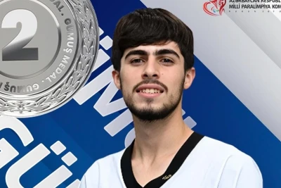 Sabir Zeynalov Çxunçxonda gümüş medal qazanıb