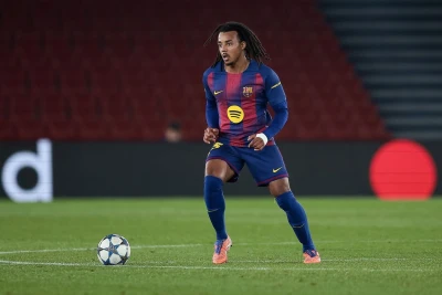 "Barselona" zədələr səbəbindən iki müdafiəçisini itirdi