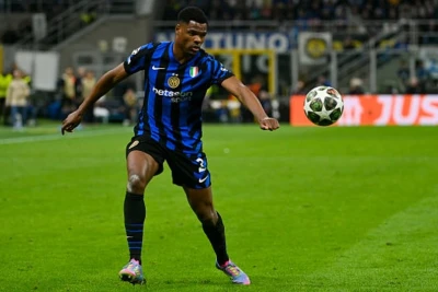 "Barselona" Denzel Dumfrisin transferi ilə maraqlanır