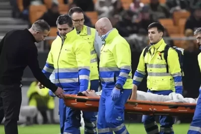 Robin van Persinin oğlu Şakelin zədəsi və "Feyenoord"un məğlubiyyəti: İkiqat zərbə