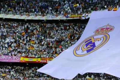 "Real" azarkeşləri Florentino Peresin istefasını tələb etdi