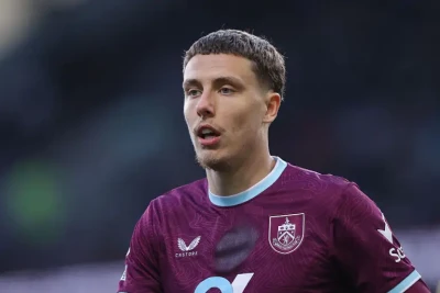 RB Leypsiq 25 milyon avroya müdafiəçi transfer edib