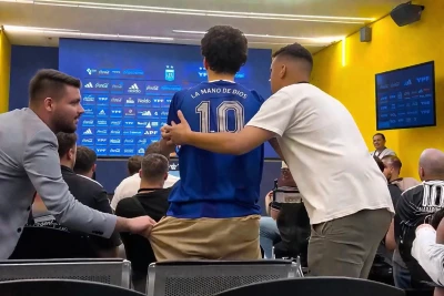 Azarkeş Skaloniyə Fransanın gücü barədə xəbərdarlıq etdi