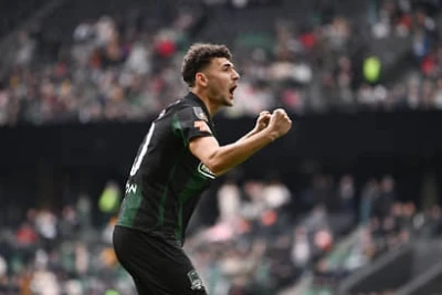 Trabzonspor 13 milyon avro.qarşılığında türk futbolçu Alan Şimşiri transfer edib