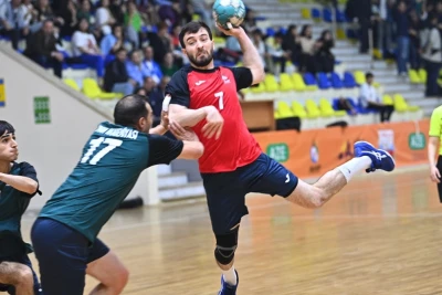 "Kür" liderliyini davam etdirir