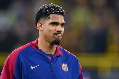 Liverpul Ronald Arauxonyu icarəyə götürüb