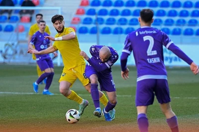 "Kəpəz"in çətin ev oyunu
