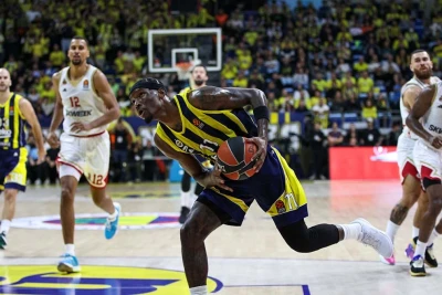 "Fənərbağça" "Monako"nu məğlub edərək Avroliqada ardıcıl 6-cı qələbəsini qeyd etdi