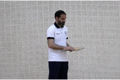 "Neftçi" İK-nın baş məşqçisi deyib: "Çempion olmaq üçün "Araz-Naxçıvan" komandasını böyük hesablı qələbə ilə üstələməliyik"
