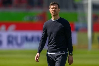 Xabi Alonso, "Real"den stoper transferi istedi