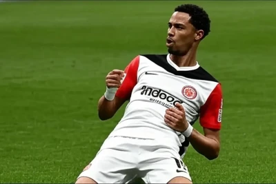 Uqo Ekitike İngilis Klublarının Maraq Dairəsində: "Liverpul" Transferdə Öndədir