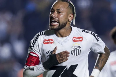 Neymar Dünya Kubokunu Braziliyaya gətirmək əzmində olduğunu bəyan etdi